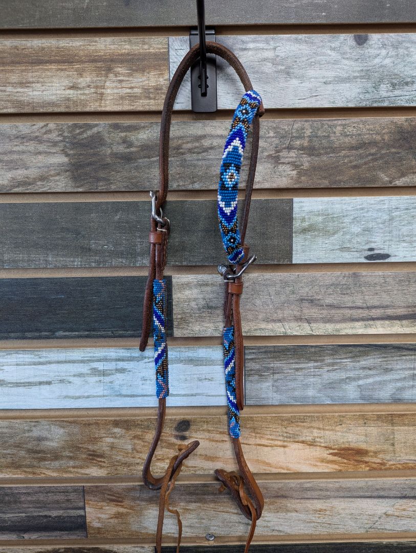 USED Beaded One-Eared Headstall Horse Medium Oil