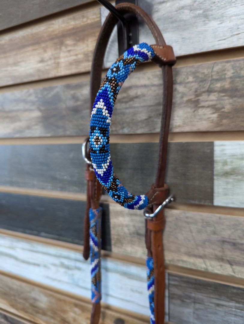 USED Beaded One-Eared Headstall Horse Medium Oil
