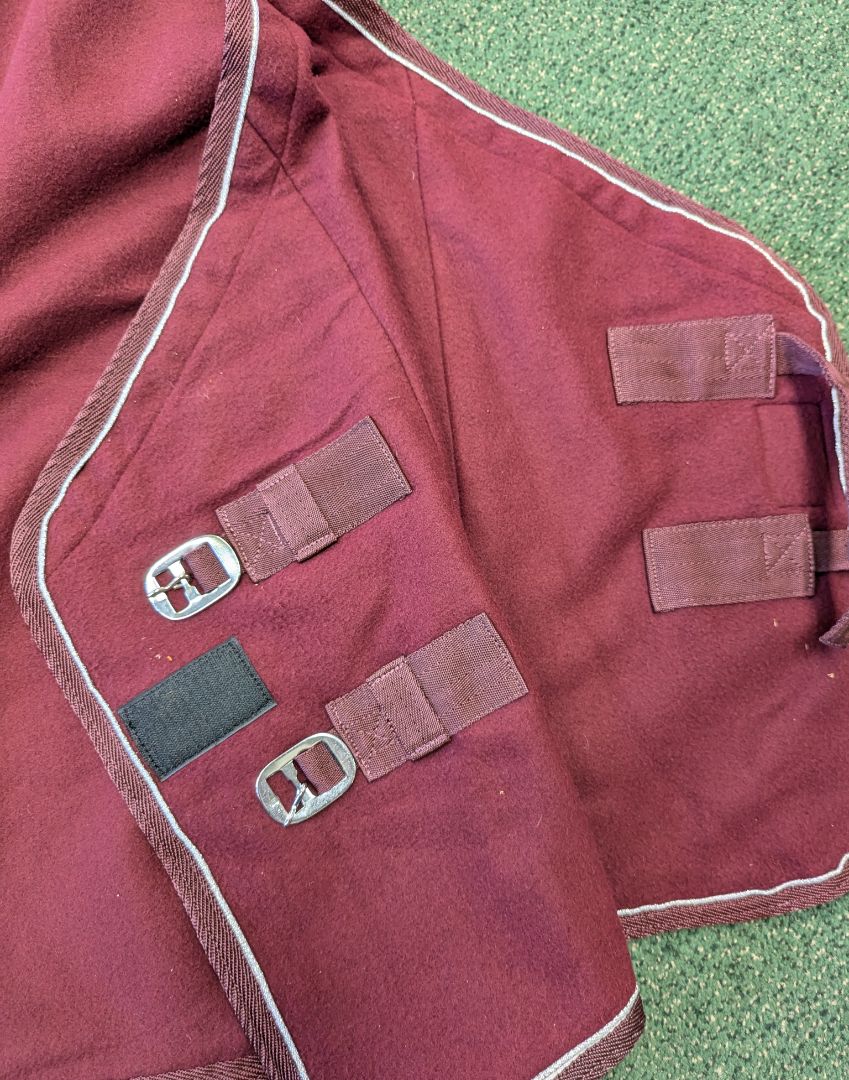 USED Fleece Cooler 69” Red/Silver