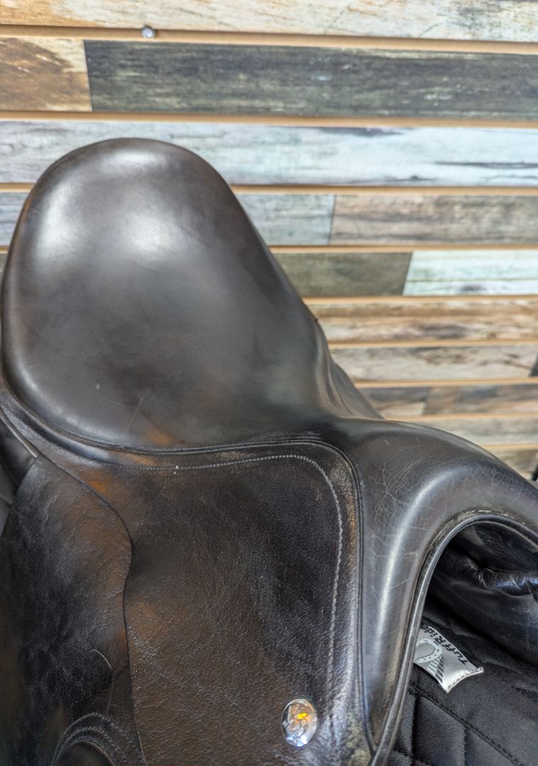 USED Verhan Dressage Saddle 17” Black