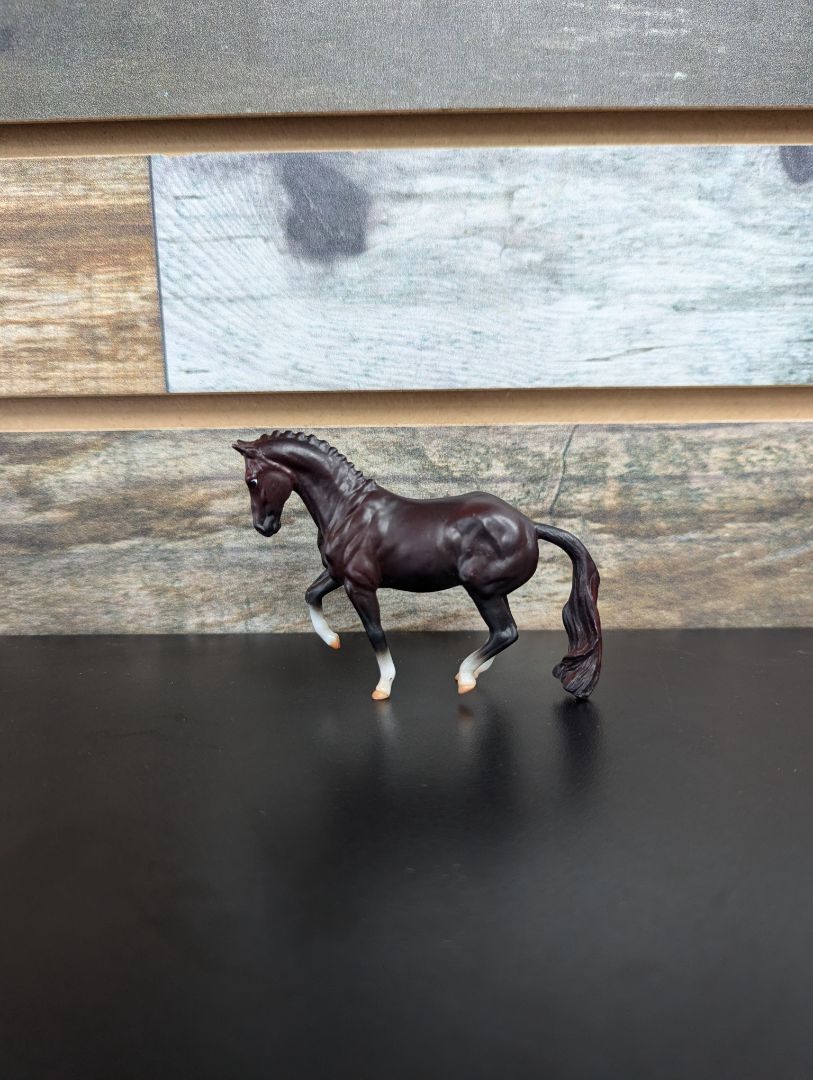 USED Breyer Valegro Stablemates Dark Bay