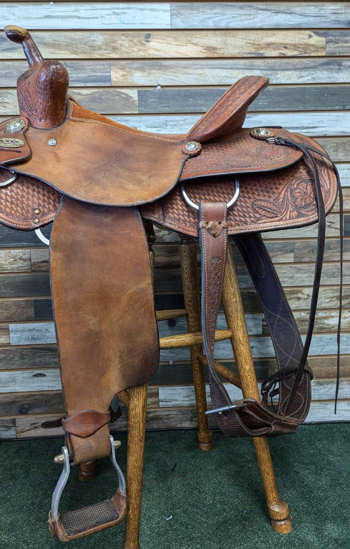 USED Cox Performance Floral Tooled Western Mounted Shooting/Barrel Saddle 15.5" Medium Oil