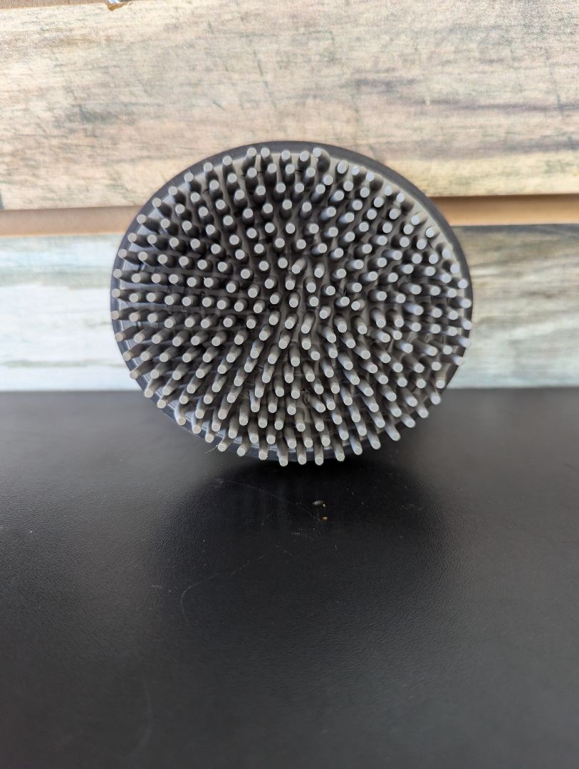 USED Tough1 Great Grip Soft Bristle Curry Black