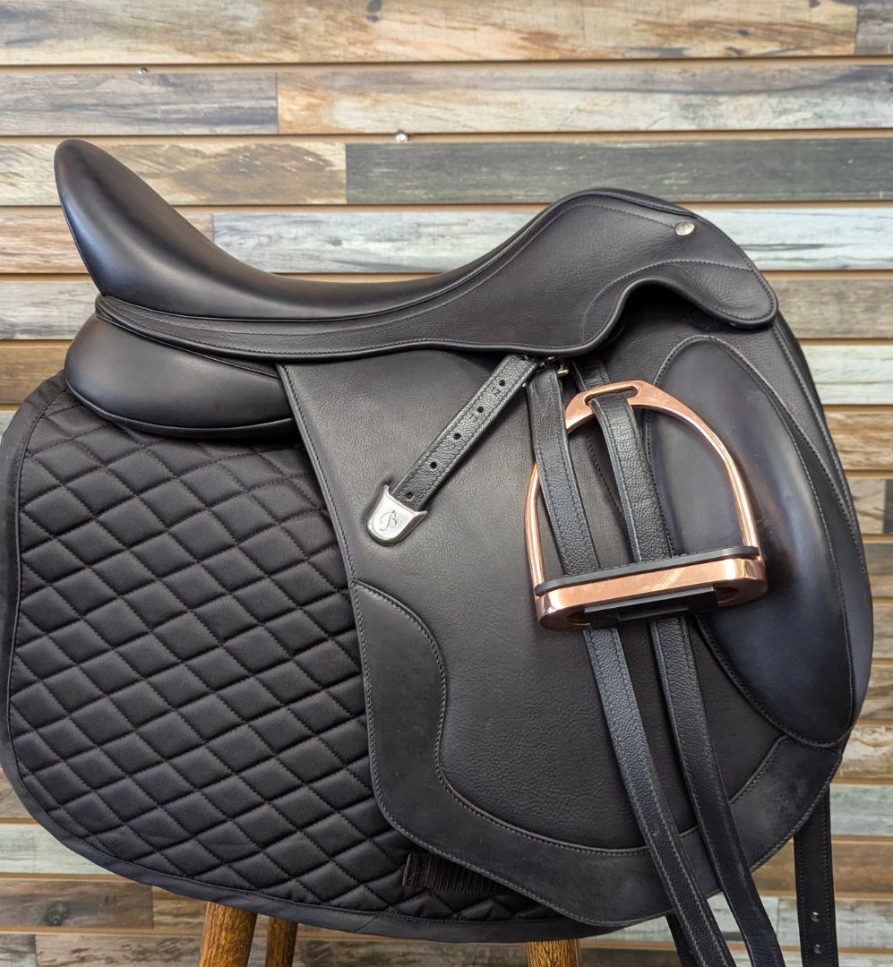 USED Bates Luxe Leather Dressage Saddle 18” Black