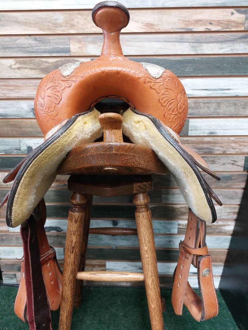 USED Hereford Tex Tan Western Show Saddle 13" Light Oil