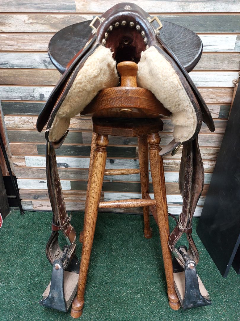 USED The Australian Stock Saddle Co Australian Saddle 14 1/2" Dark Oil