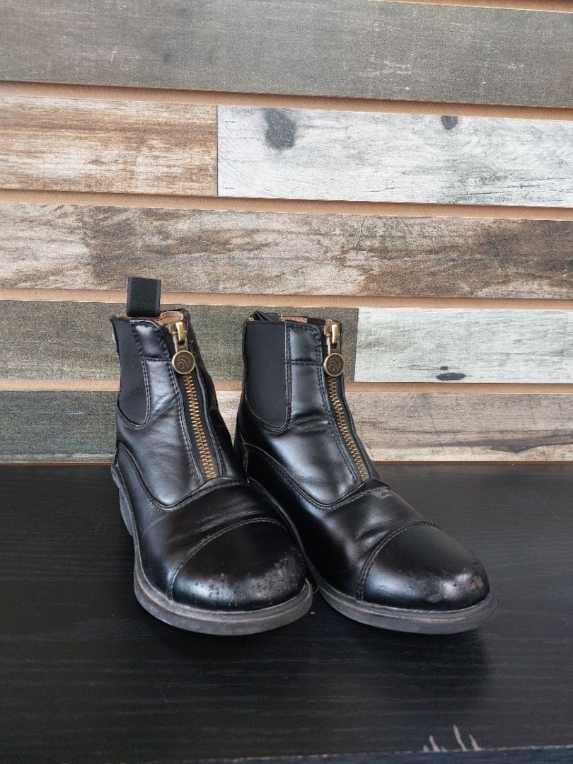 USED Ovation Youth Quantum Paddock Boots 12 Black