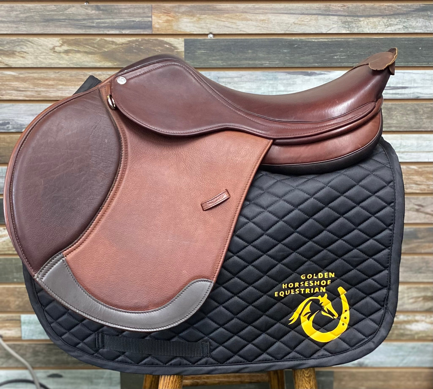 Remy Pro Jump Saddle 17.5"