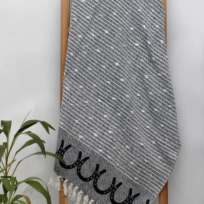 AWST Cotton Throw Horseshoes