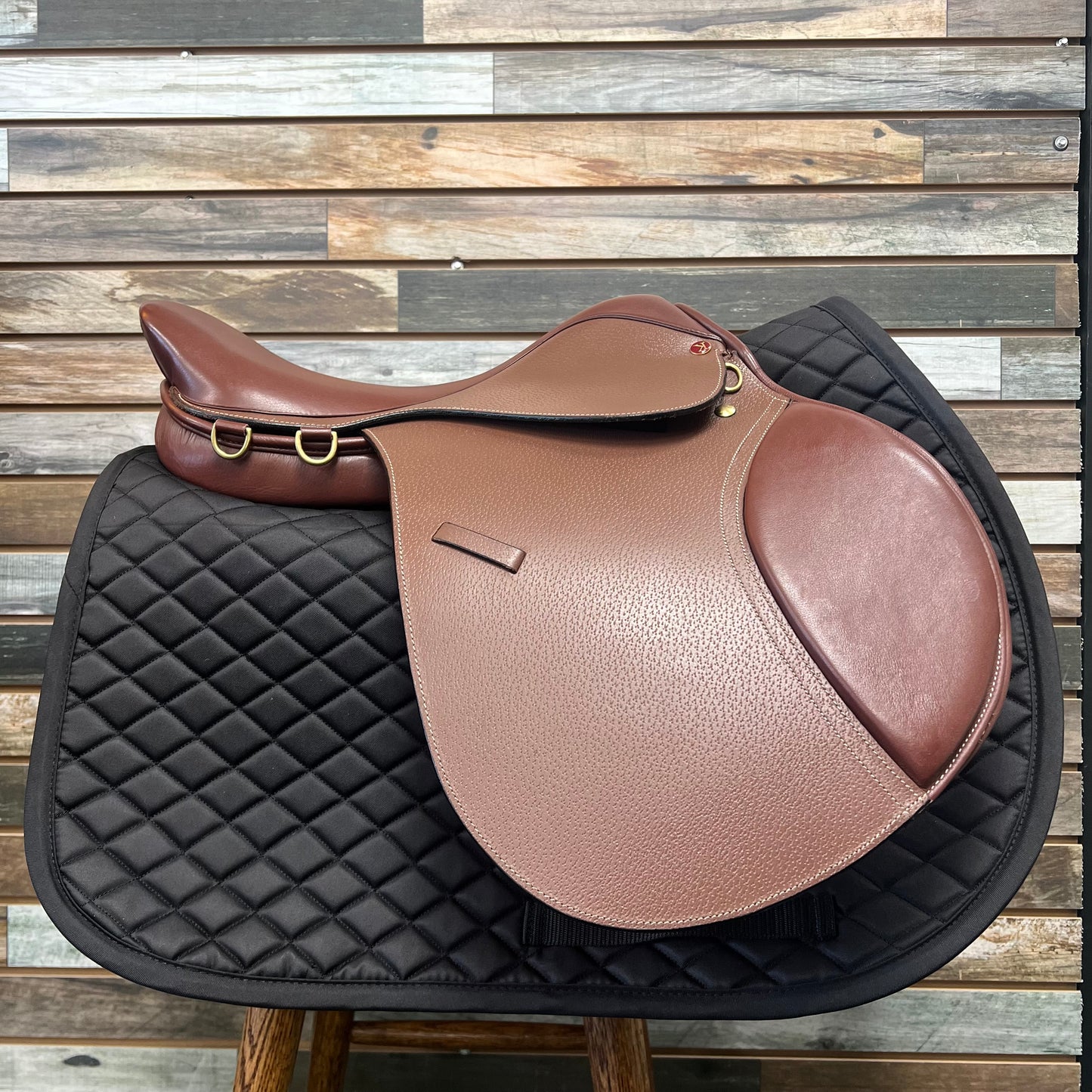 Kincade Leather Close Contact Saddle 17.5"