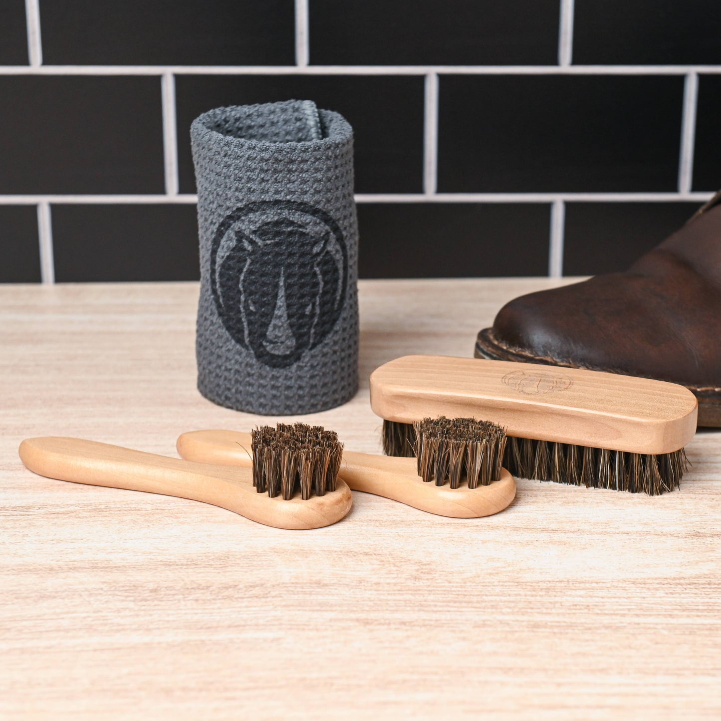 Complete Cleaning Brush Kit for Leather Goods - 4 pieces