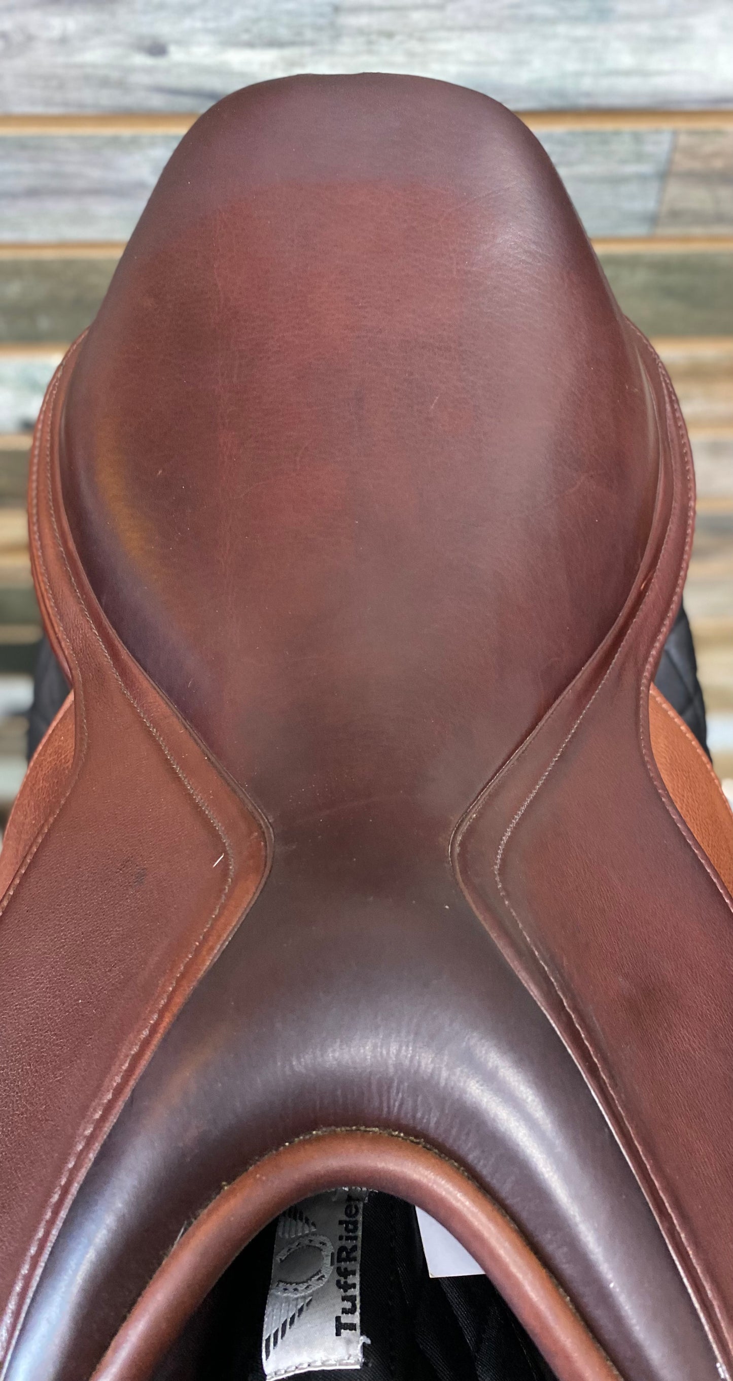 Remy Pro Jump Saddle 17.5"