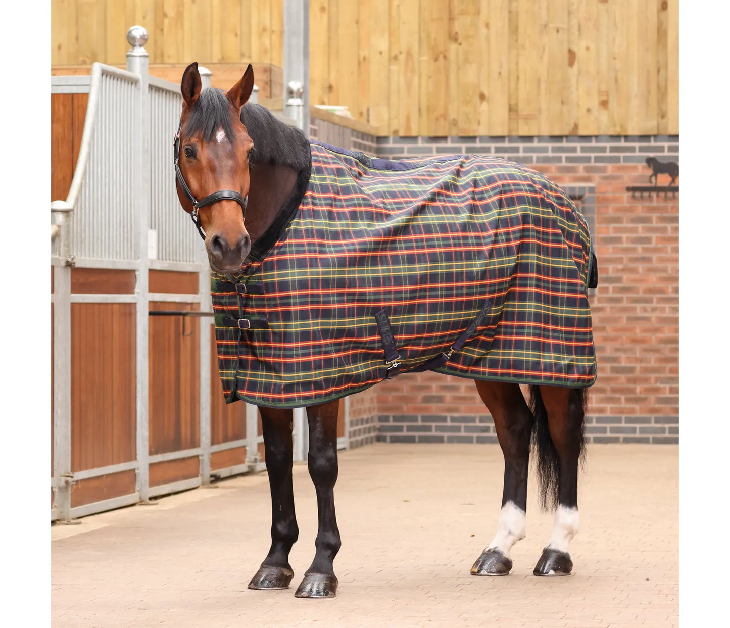 Tempest Plus Lite Stable Rug
