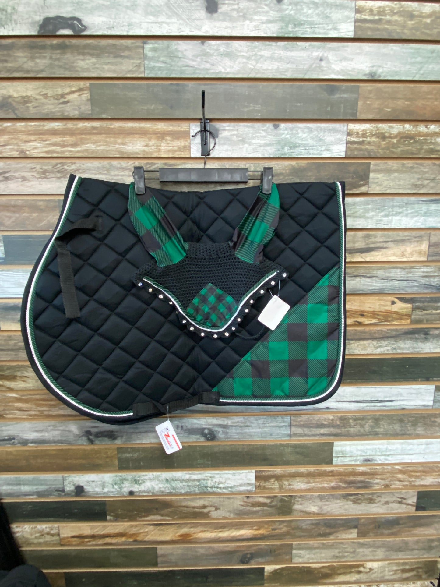 Holiday AP Saddle Pad & Ear Bonnet Set