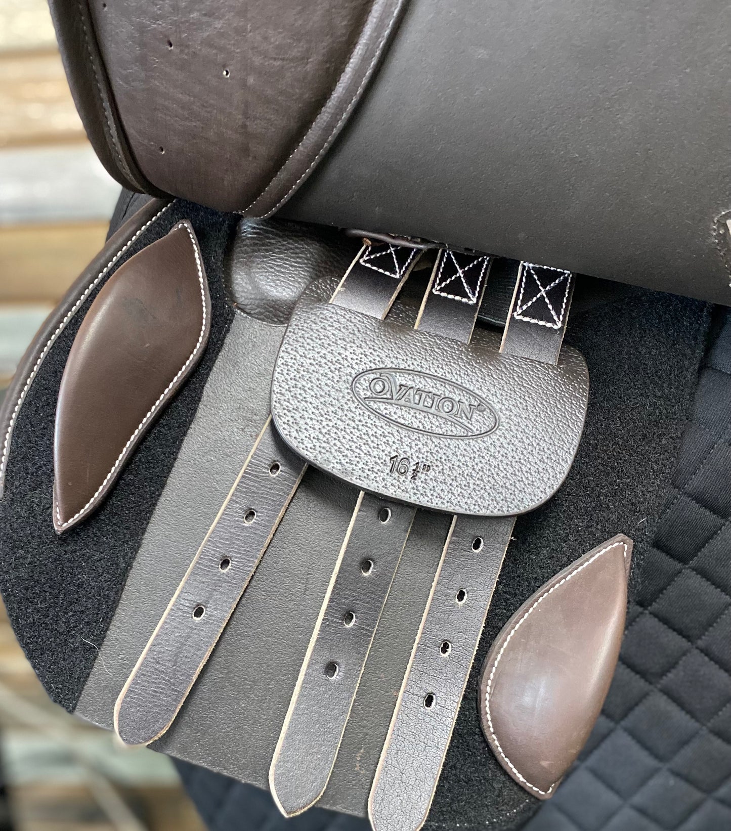 Ovation Explorer Saddle