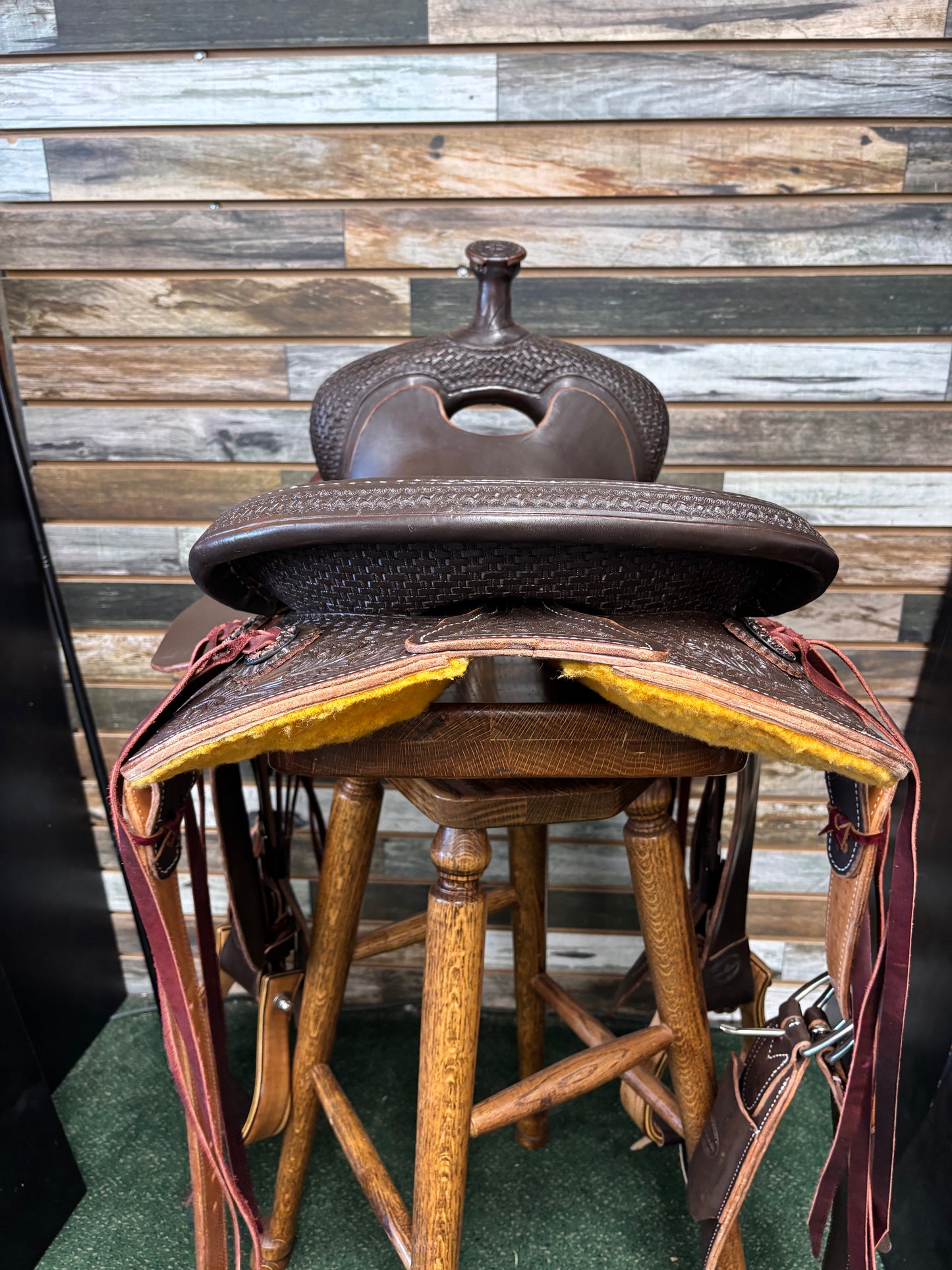 Hud Roberts Signature Series Cowhorse Saddle 15.5"