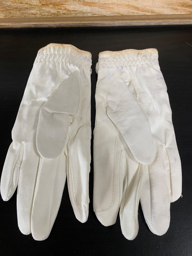 USED SSG Ladies English Riding gloves 6 White