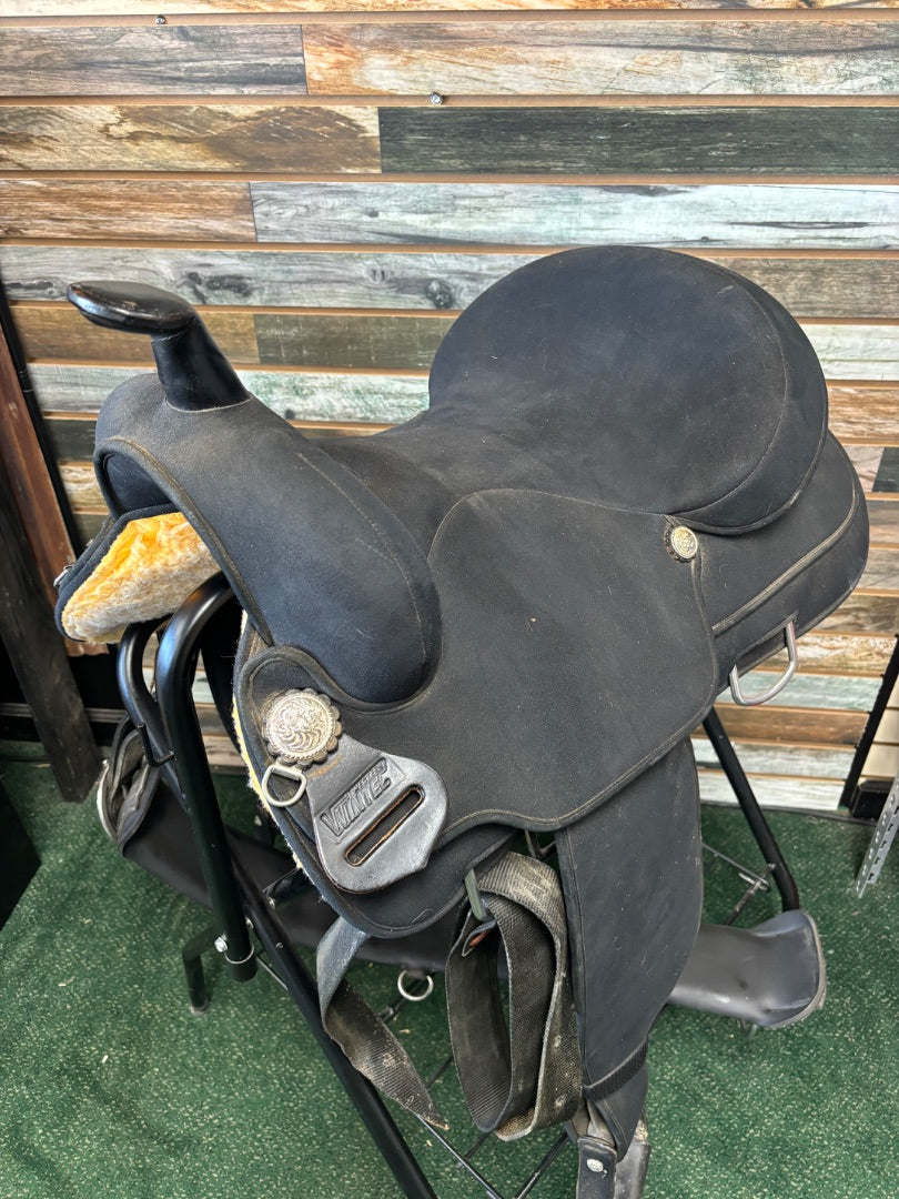 USED Wintec Western Saddles 16” Black
