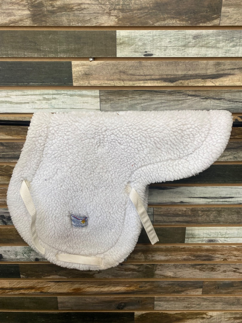 USED Medallion Fleece Hunter Pad Horse White