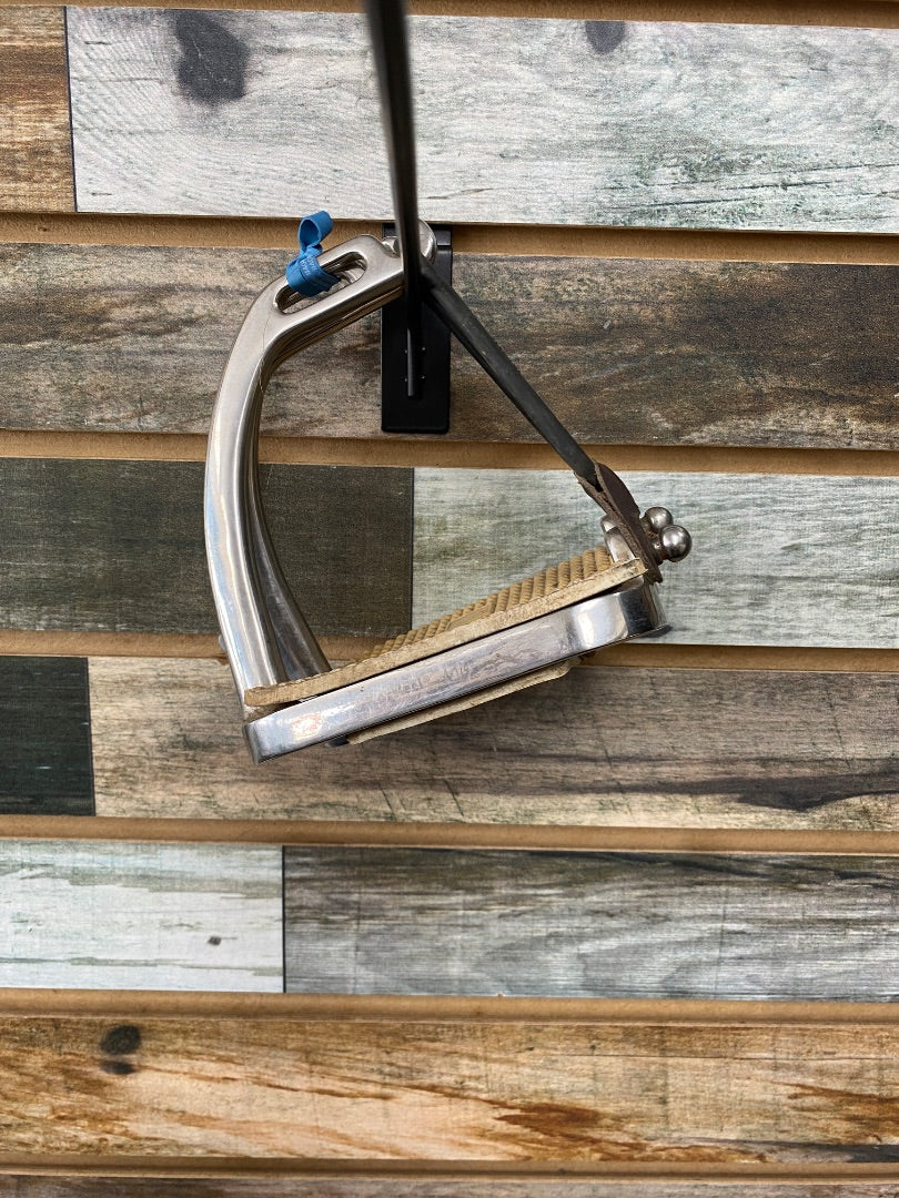 USED 4 1/4" Korsteel Peacock Stirrup Irons