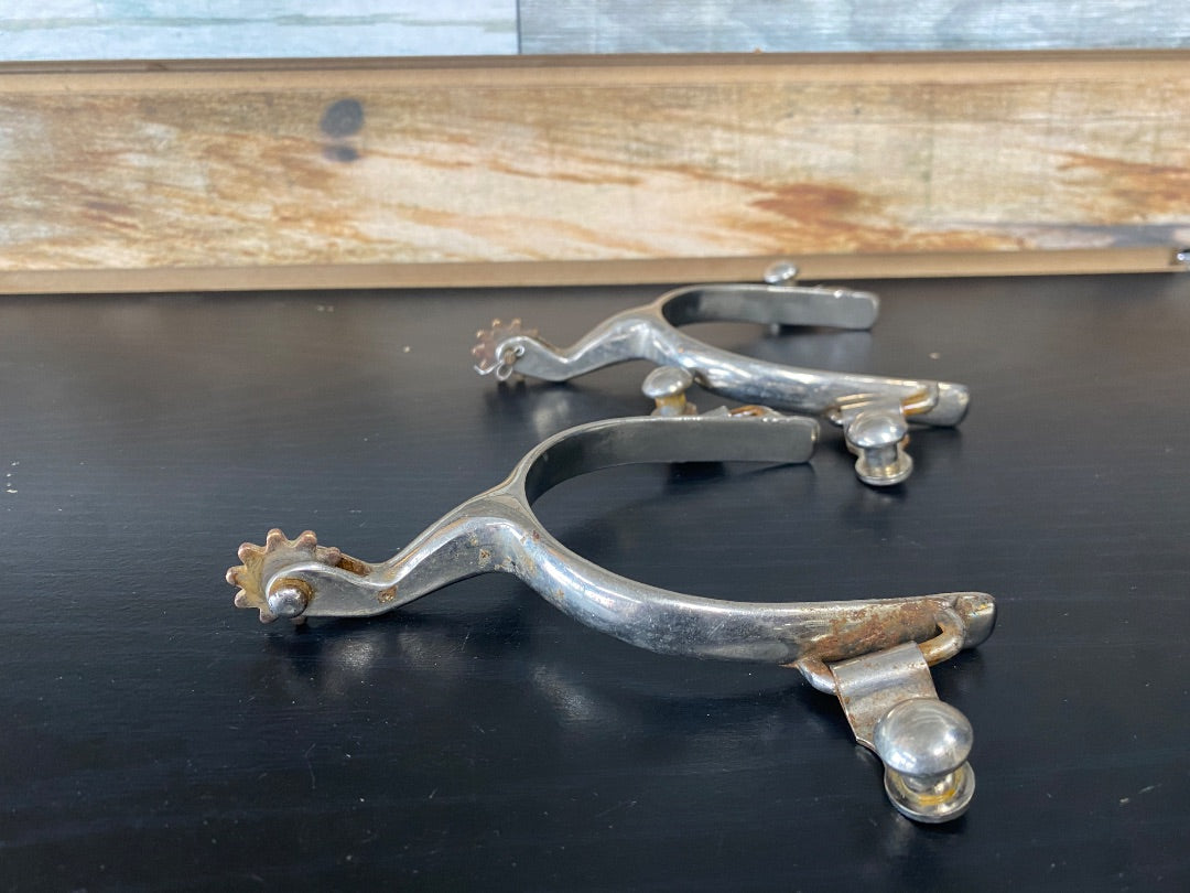 USED Womens Western Spurs