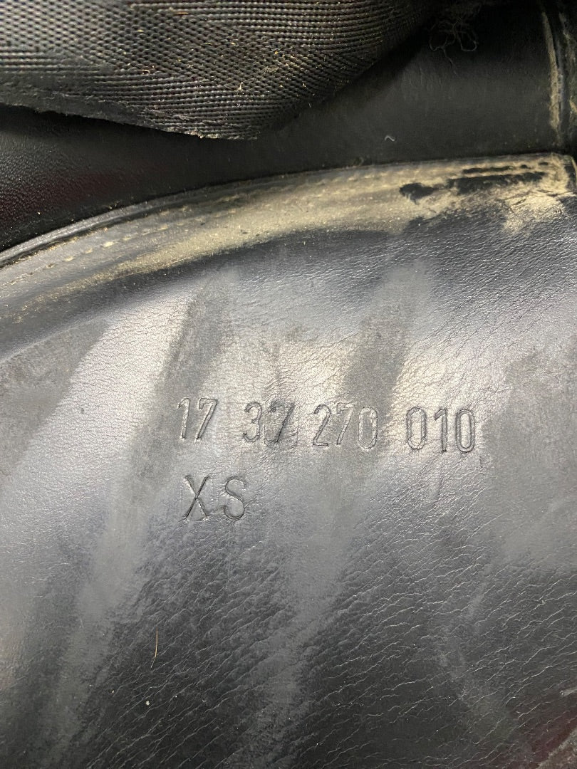 USED Prestige Dressage Saddle 17" Black