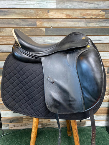 USED Prestige Dressage Saddle 17" Black