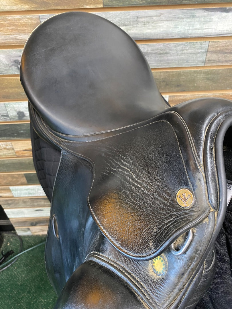 USED Prestige Dressage Saddle 17" Black