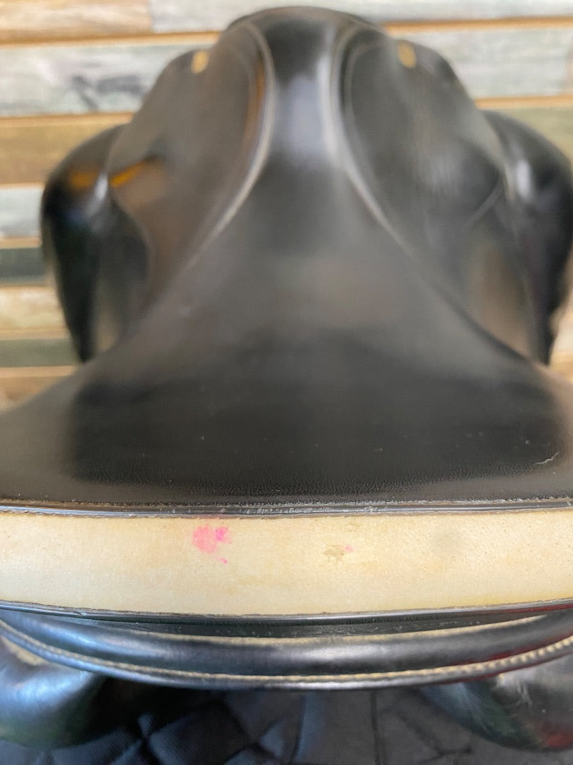 USED Prestige Dressage Saddle 17" Black