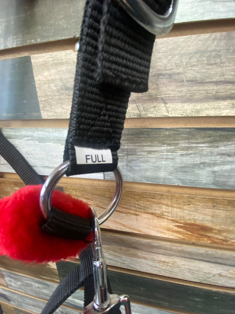 USED Shipping Halter,Full w/Red Fleece Covers w/Breakaway throatlatch Full Black