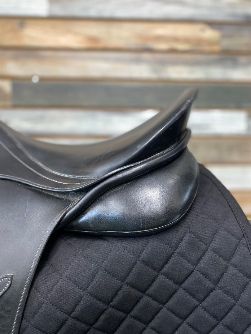 USED Passier Compact Dressage Saddle 17"