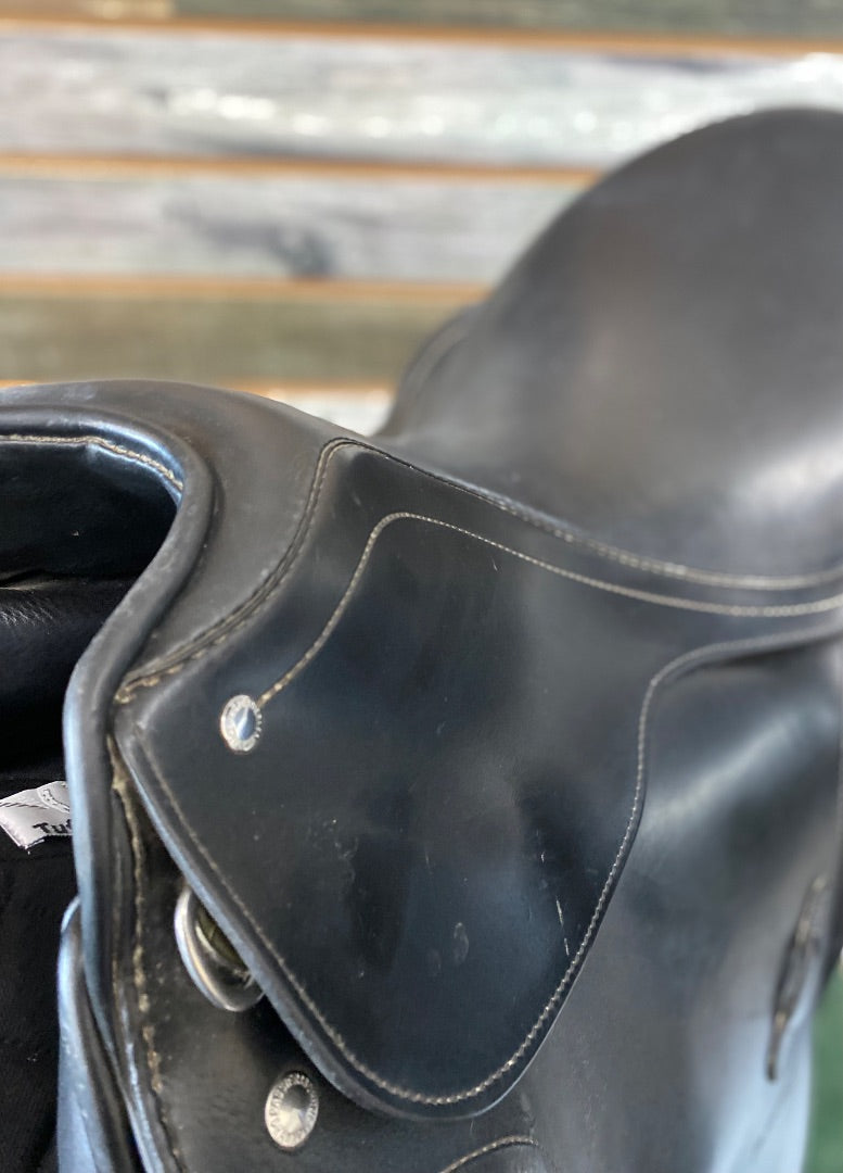 USED Passier Compact Dressage Saddle 17"