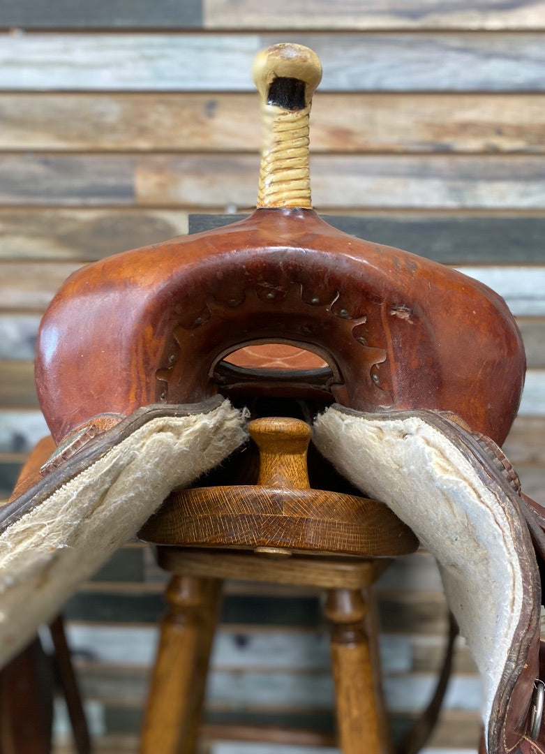 USED Blue Ridge Western Saddle 16.5" MD/O