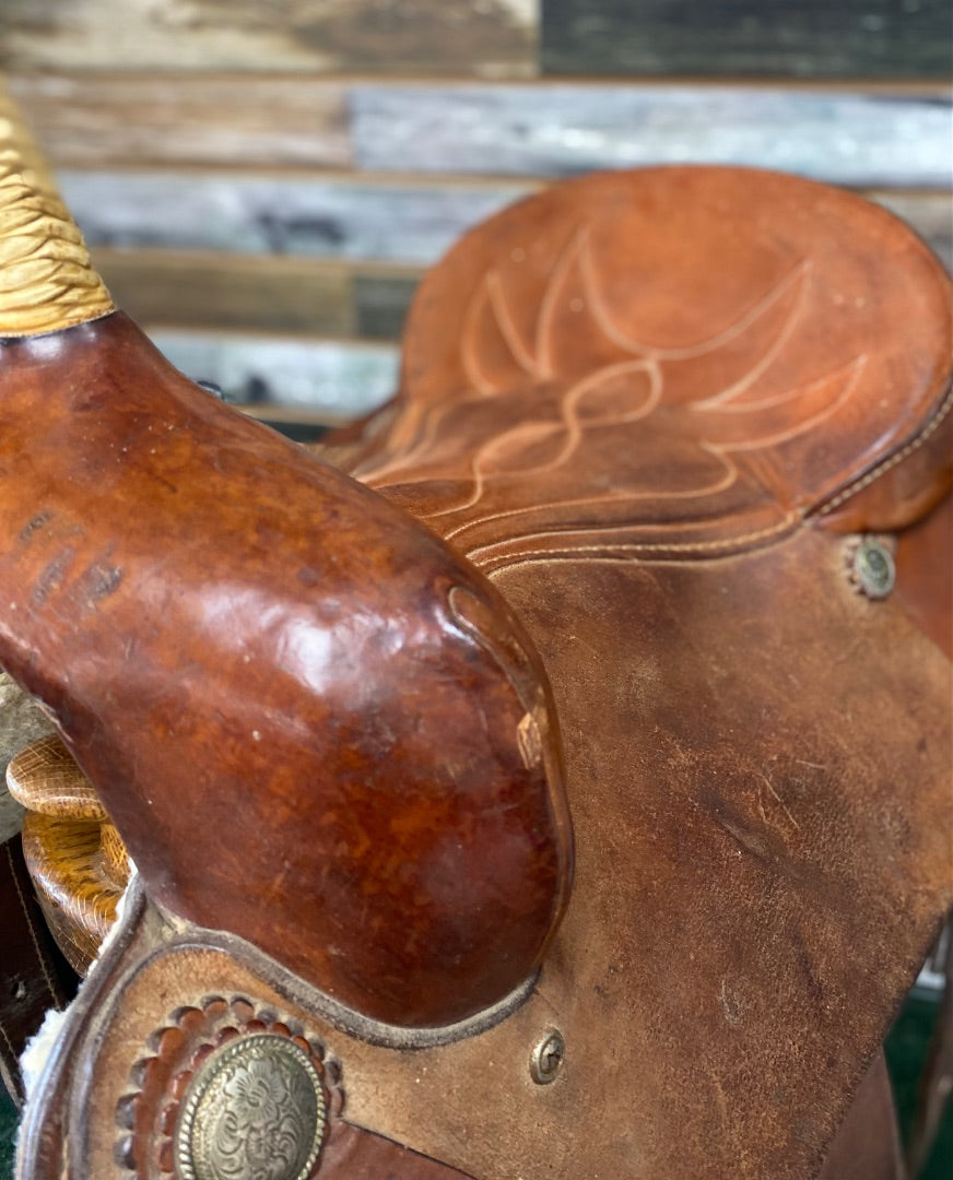 USED Blue Ridge Western Saddle 16.5" MD/O