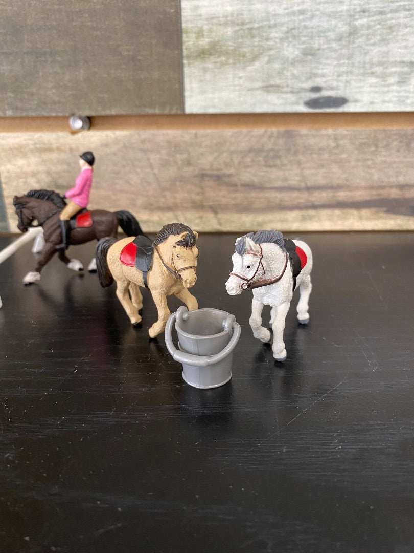 USED Toy Horse Set