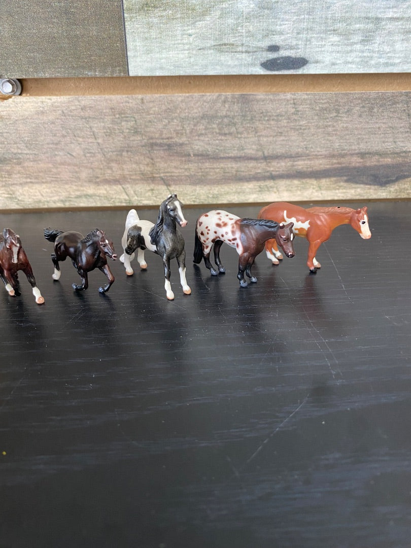 USED Set of 8 Breyer Mini Whinnies