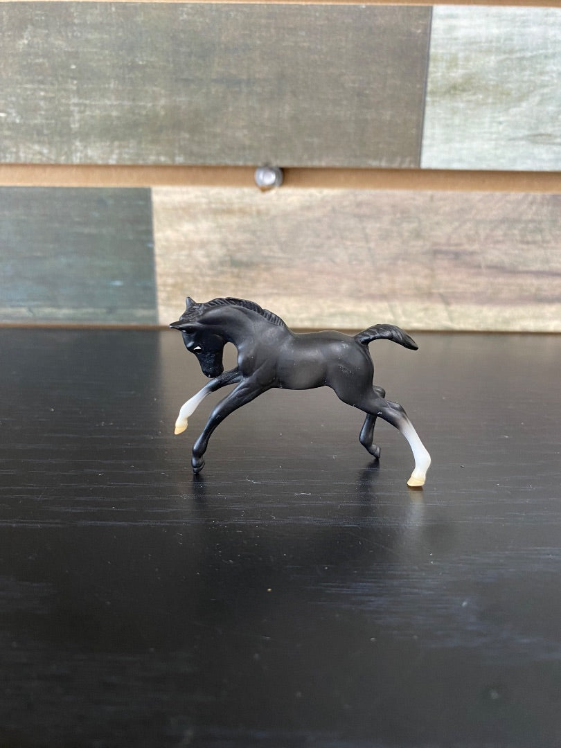 USED Breyer Stablemate Scrambling Foal | #59204 / #59205