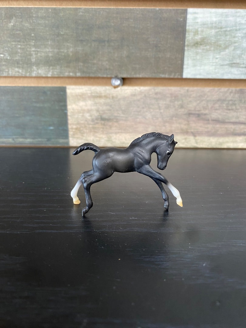 USED Breyer Stablemate Scrambling Foal | #59204 / #59205