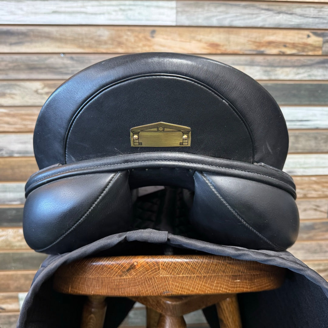 USED Albion Augusta Ultima SLK 2 Dressage Saddle 18” Black