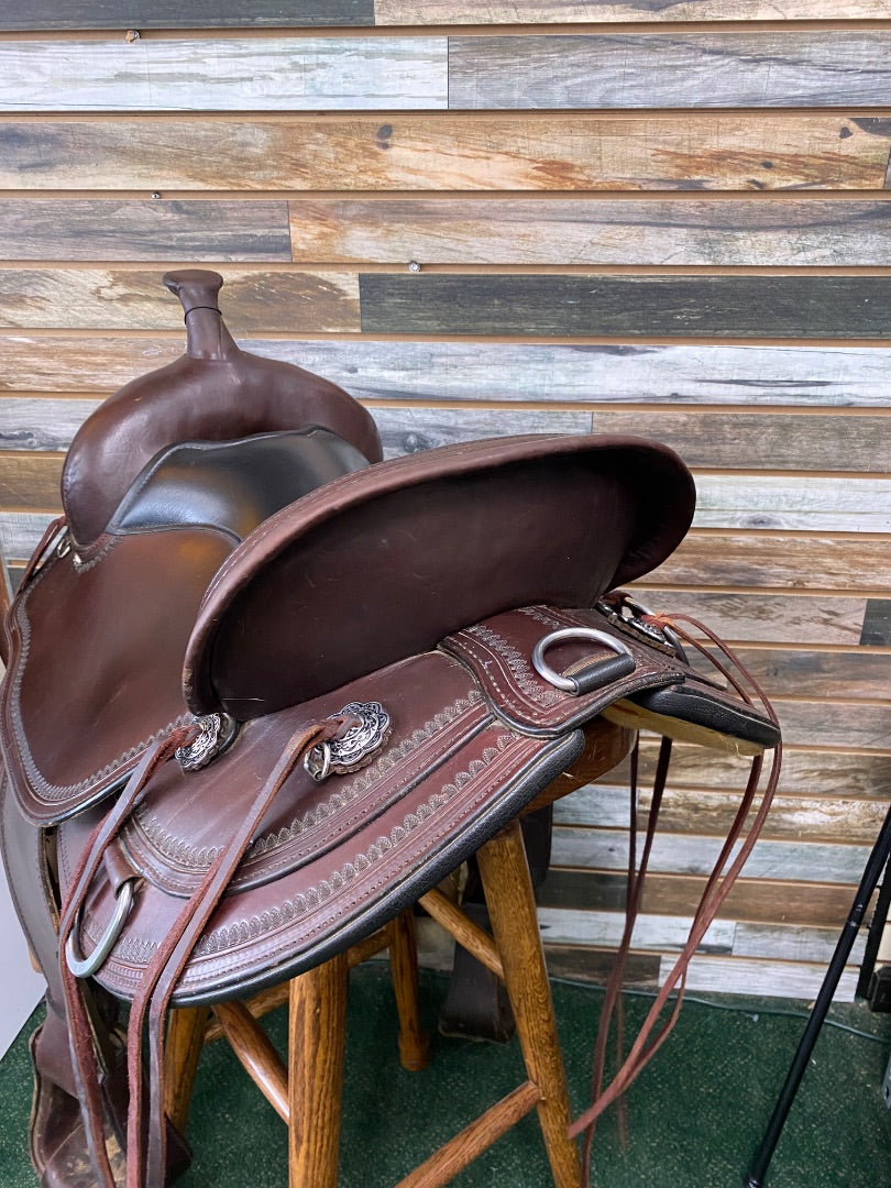 USED Circle Y Omaha Flex2 Trail Saddle 16" Dark Oil
