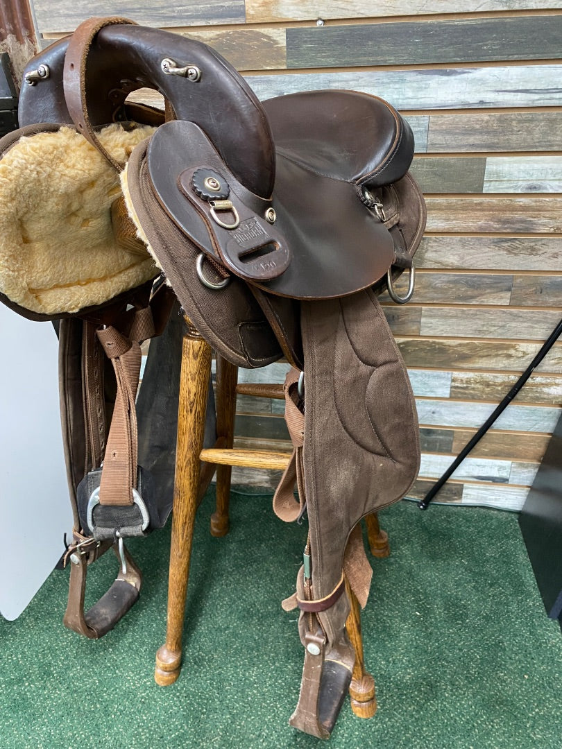 USED Big Horn Cordura Endurance Saddle | 15.5" D/O with ProChoice Neoprene Cinch 34"