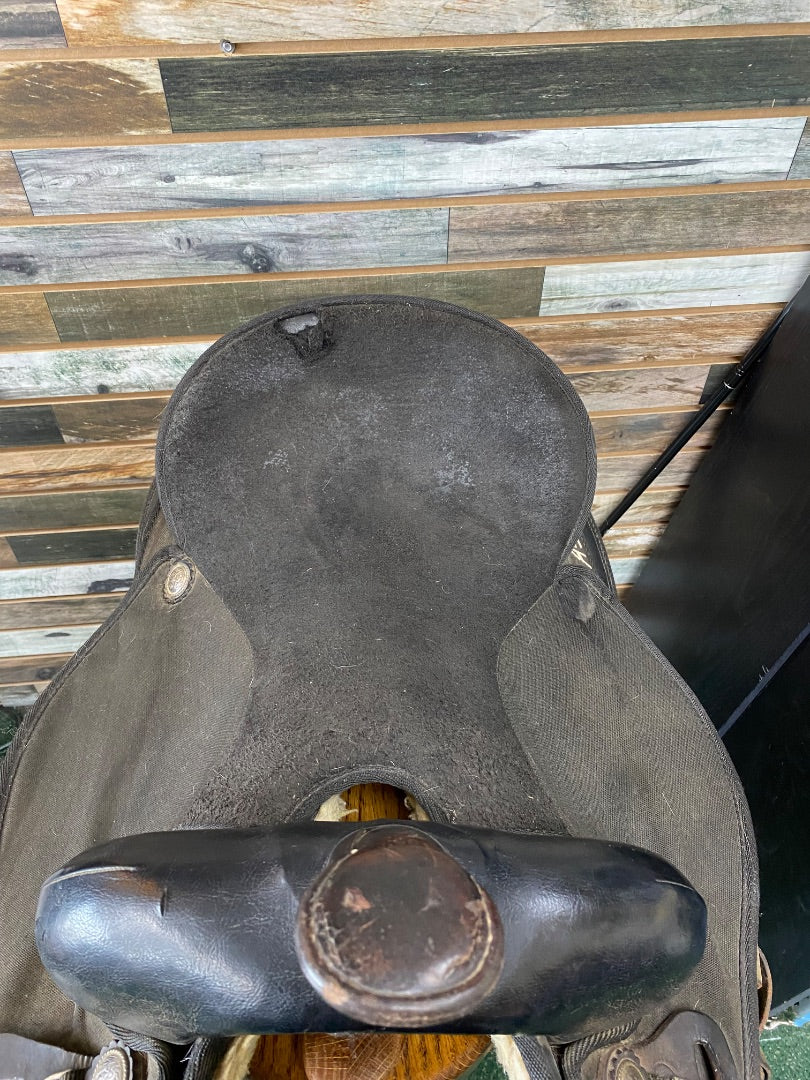 USED Abetta Syntheic Trail Saddle 16" Black