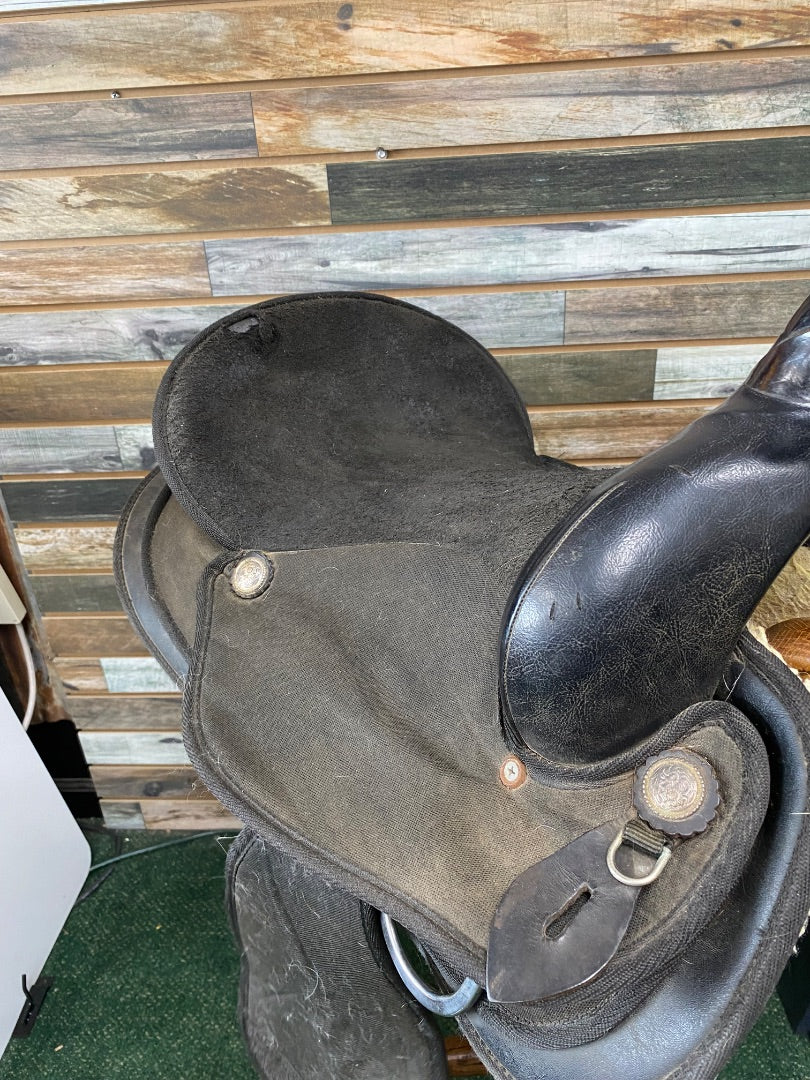 USED Abetta Syntheic Trail Saddle 16" Black