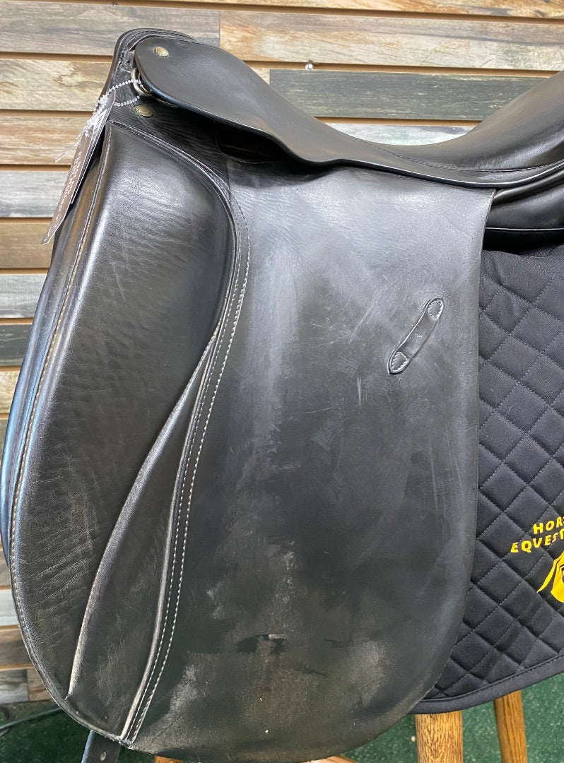 USED G. Passier & Sohn Hannover Dressage Saddle 18" Black
