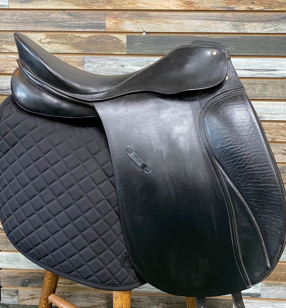USED G. Passier & Sohn Hannover Dressage Saddle 18" Black