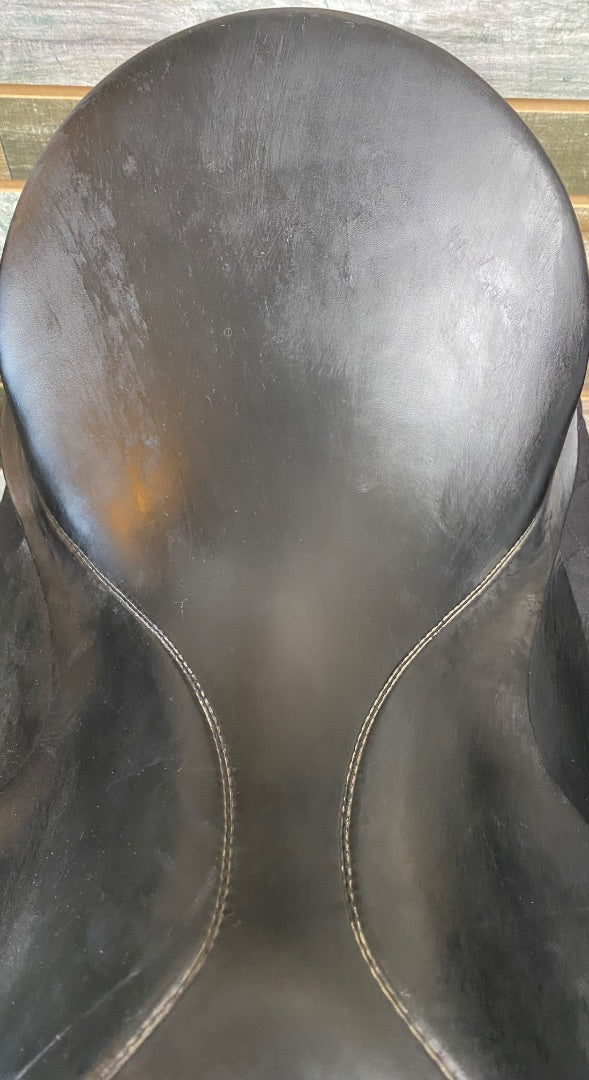 USED G. Passier & Sohn Hannover Dressage Saddle 18" Black