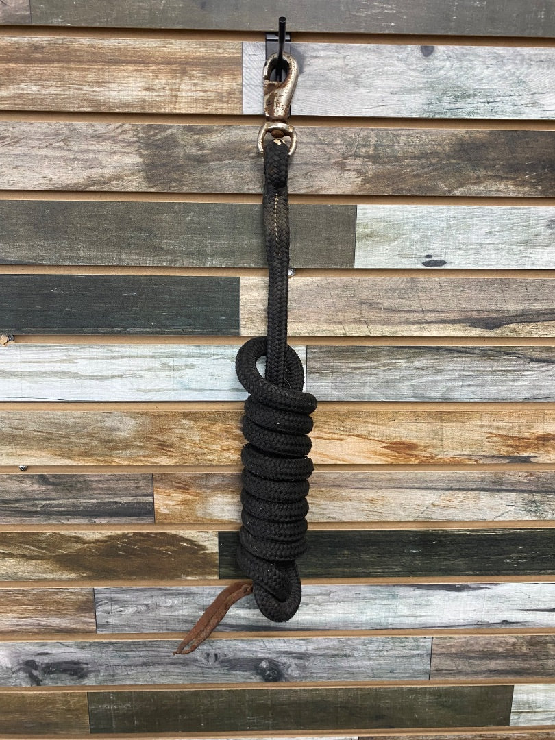 USED Golden Horseshoe Equestrian Lead Rope Black