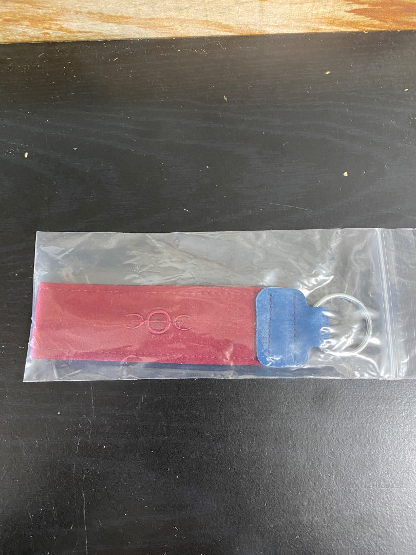 USED Ogilvy NWT Keychain Maroon/Navy