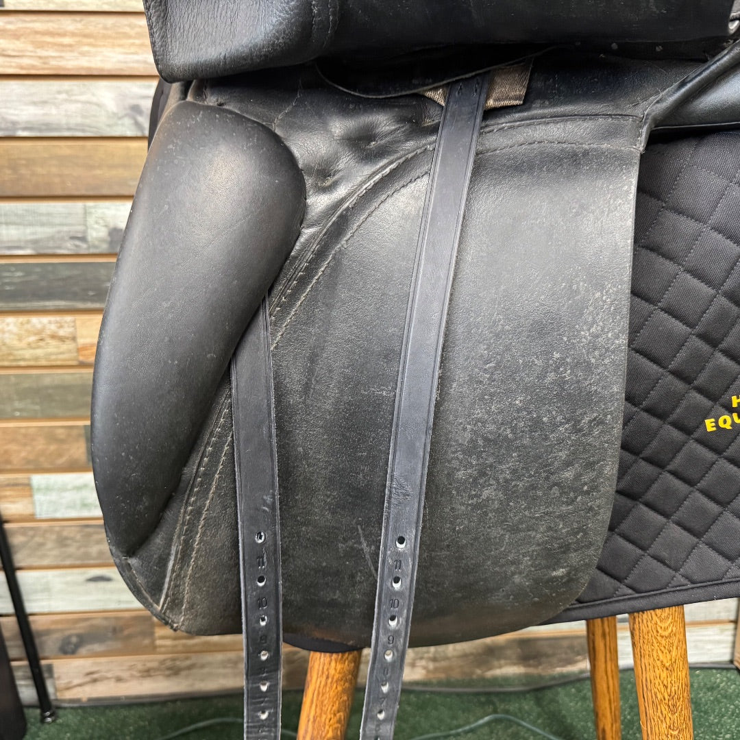 USED G. Passier & Sohn Hannover GG Extra Dressage Saddle w/ Cover 18" Black
