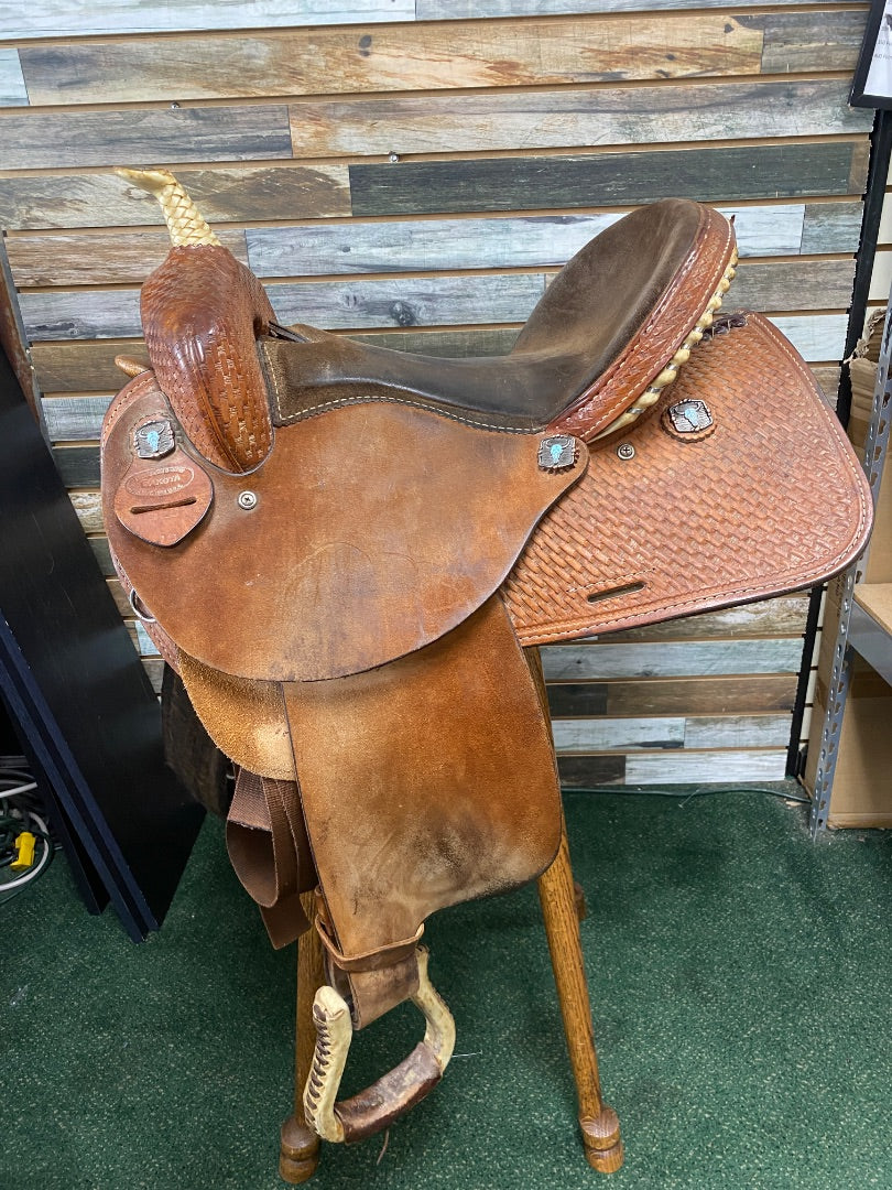 USED Dakota Barrel Saddle 15" Medium Oil